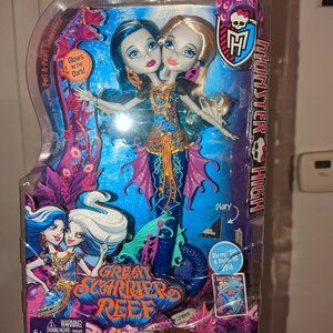 Peri and Pearl Serpentine, Great Scarier Reef